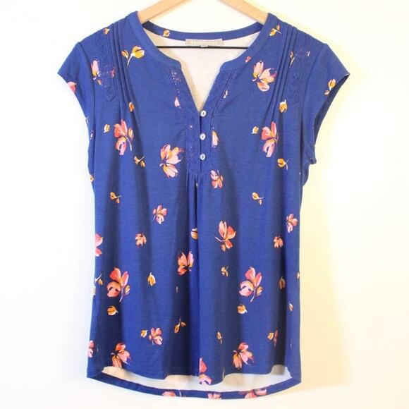 Daniel Rainn Women’s Small Blue Floral Blouse Short Sleeve Split Neck Top - Picture 8 of 8